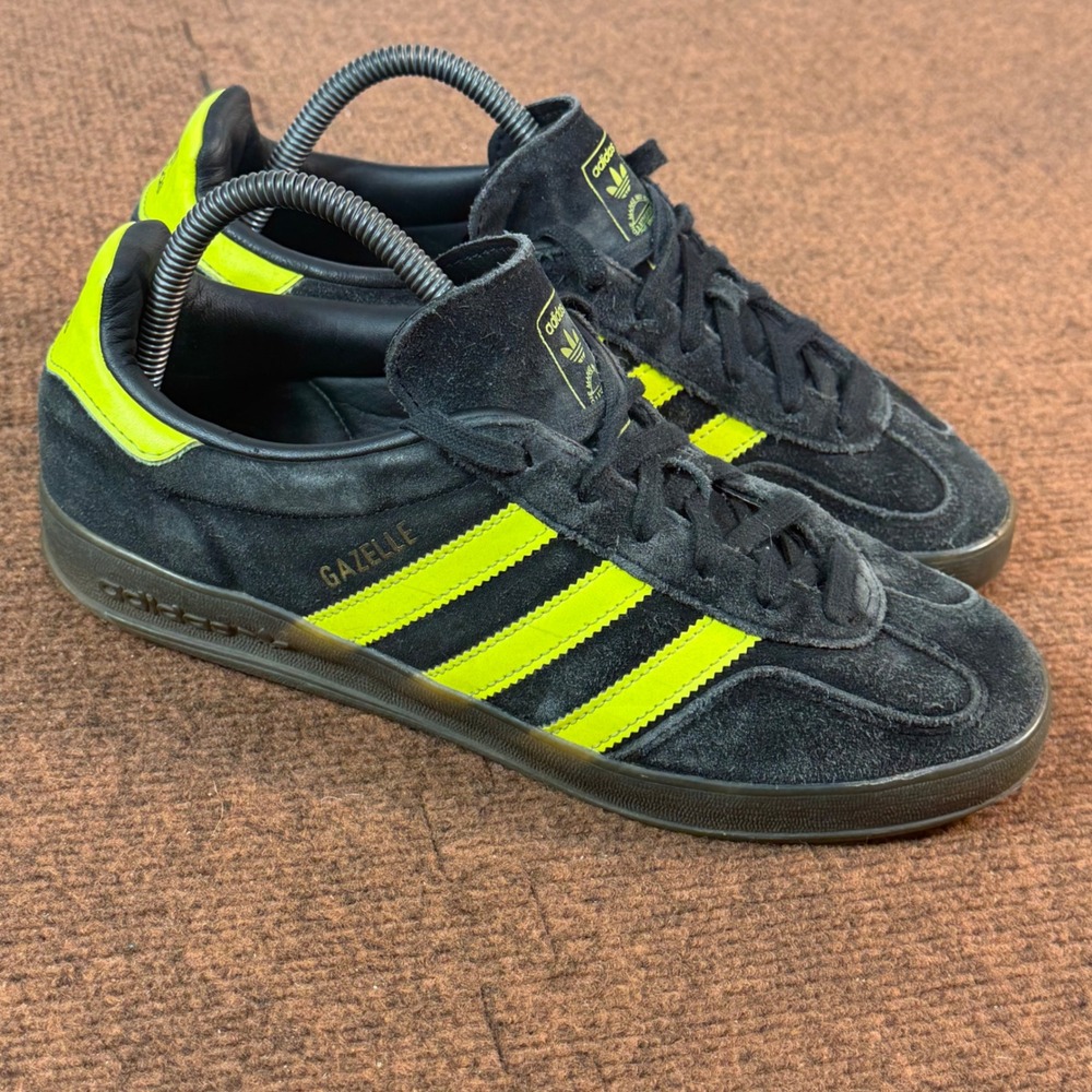 Adidas Gazelle Indoor Mens Black Solar Yellow Suede Gum Sole Sneakers JR3841 8